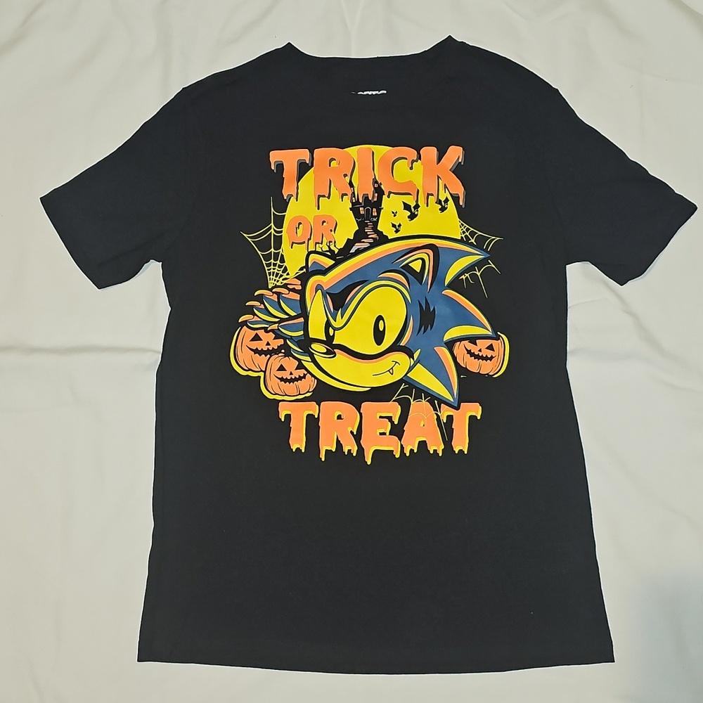 Sonic The Hedgehog™ Trick or Treat Gender-Neutral Graphic T-Shirt XL 14-16